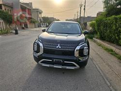ميتسوبيشي اوتلاندر